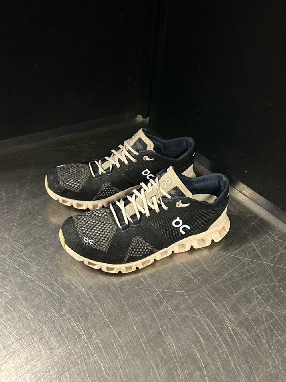 On Cloud X Size 7.5 Women’s